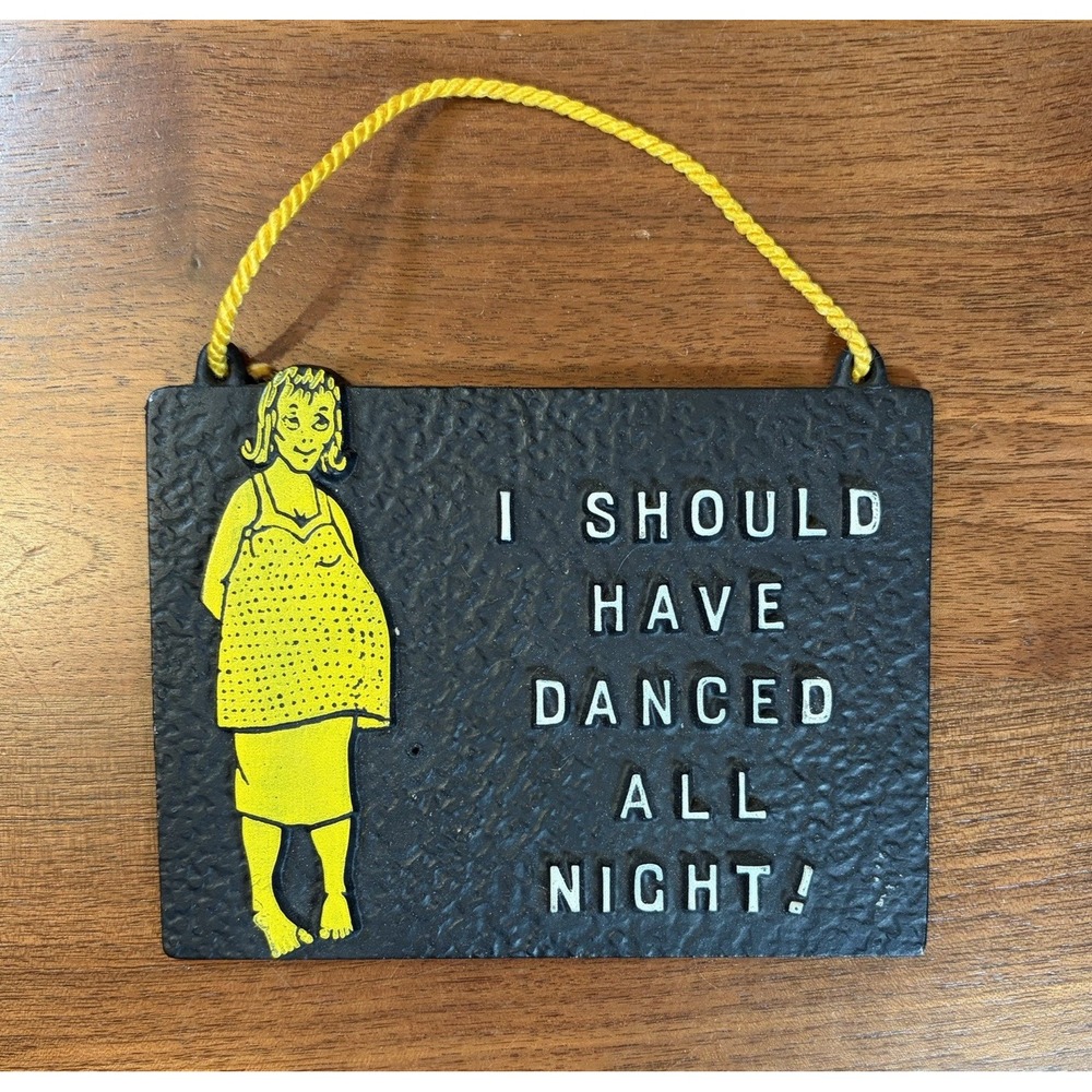 Vtg 60s Metal Sign Wall Décor Plaque / Funny Kitschy Pregnancy Maternity Quote